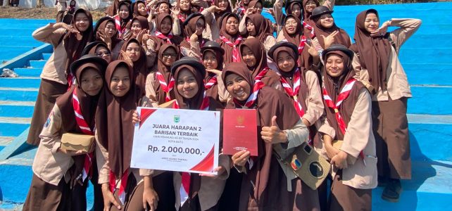 Peringati Hari Pramuka ke-63, MAN Kota Batu Raih Juara Harapan 2 Barisan Terbaik